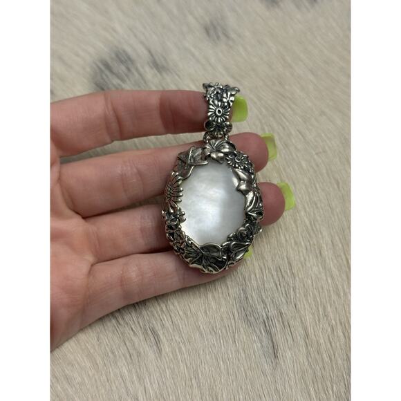 Carolyn Pollack Jewelry - Carolyn Pollack Relios Sterling Silver Mother Pearl Pendant Enhancer Sunflowers